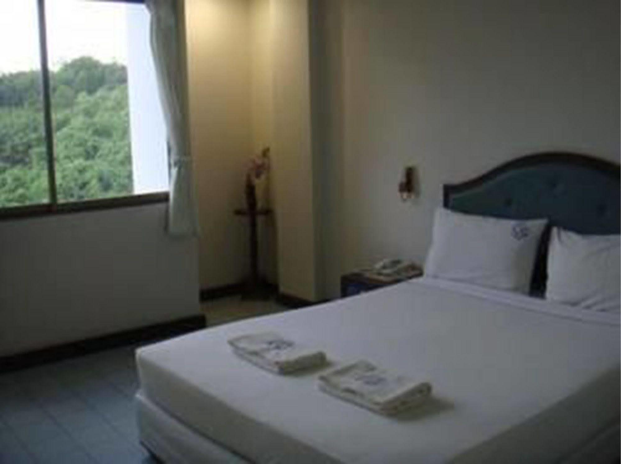 Grand Mansion Hotel Krabi Bagian luar foto