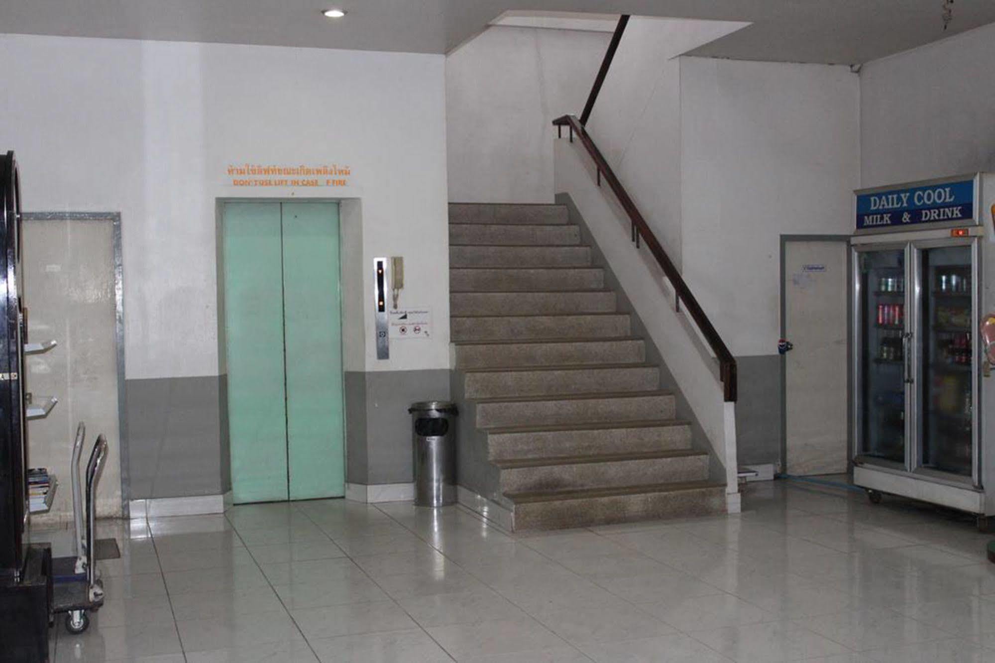 Grand Mansion Hotel Krabi Bagian luar foto